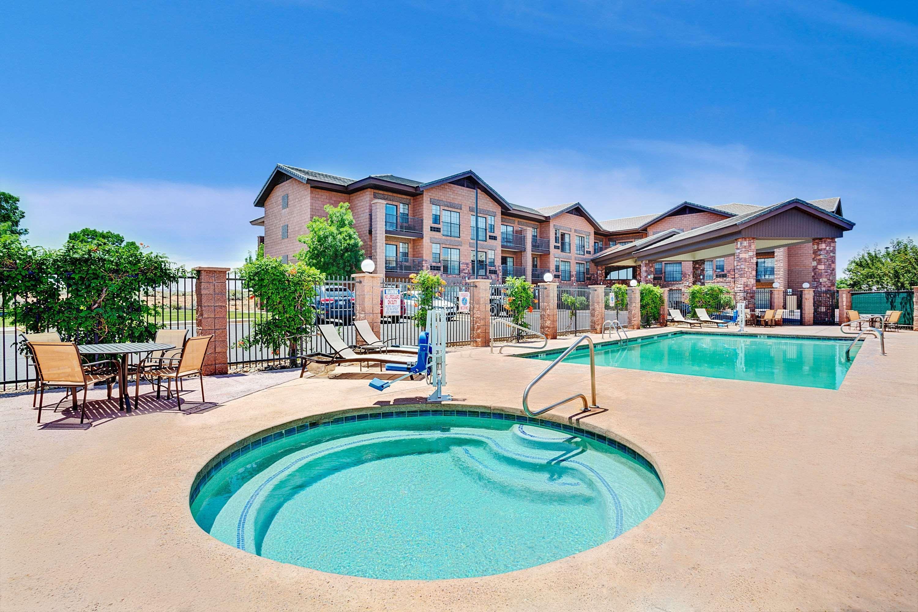 Days & By Wyndham Powell Hotel 3*